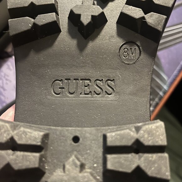 Guess Ankle Boots - Like New Size 8M - Picture 6 of 6